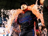 【MLB】岡本和真、トラウトの“169キロ”強烈三ゴロを好捕……同僚右腕「信じられないプレー」と称賛　美技＆先制適時打で連敗阻止に貢献　 画像