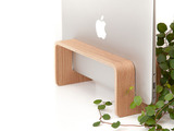 木のぬくもりを感じるシンプルなデザイン「The MacBook Rack」…デンマーク発 画像