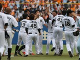 【プロ野球】ロッテ、劇的な逆転サヨナラ勝ちで巨人を3タテ！ 画像