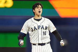 【WBC】大谷翔平、二刀流ならではの珍事…　一度はブルペン待機も、味方の好機到来で急いでベンチへ 画像