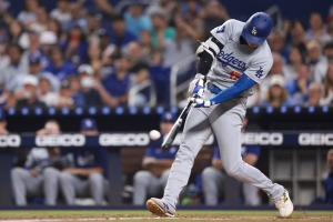 【MLB】大谷翔平、2階席への豪快10号ソロに適時二塁打　二度の“同点劇”を米記者称賛「得意のマイアミで絶好調だ」 画像