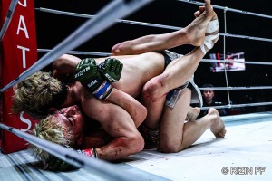 【RIZIN】鈴木千裕、朝倉未来にTKO負けも……再び“王座奪還”を誓う　試合4日後に初投稿「俺の前に立つ奴全員覚悟しとけ」 画像