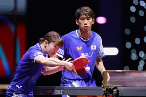 吉村真晴、大藤沙月ペアが中国の世界1位ペアに大金星　3－1撃破でベスト4進出、メダル確定で優勝争いにも参戦へ【世界卓球2025】 画像