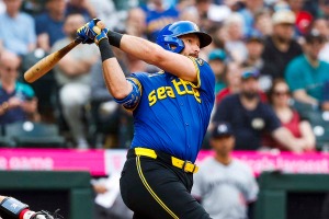 【MLB】マリナーズ主砲ローリー、再び1試合2発“20号21号”でジャッジをリード　米記者驚愕の57本ペース「捕手最多記録を楽々更新する」 画像