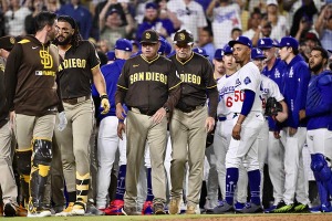 【MLB】ドジャース戦でついに乱闘騒ぎ……タティスJr.に死球で両チーム限界点　さらに大谷翔平にも再び死球 画像