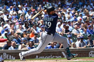 【MLB】マリナーズ主砲ローリー、今季6度目の1試合2発“28号29号アーチ”でジャッジに3本差　米記者驚愕の「捕手史上最多本塁打」 画像