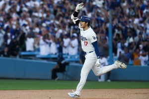 【MLB】大谷翔平「1番DH」スタメン　3年ぶり再戦の生え抜き右腕から今季31号アーチで5連勝なるか 画像
