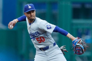 【MLB】ベッツの“不可解守備”に米記者苦言「なぜ二塁へ投げなかったのか」　2死一、二塁で平凡な遊ゴロの選択肢は…… 画像