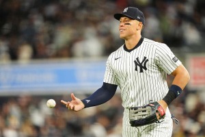 【MLB】ジャッジ、PCAの大飛球を“ホームランキャッチ”　チームを救う美技連発に指揮官も脱帽「彼は本当に優れたアスリート」 画像