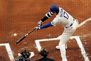 【MLB】大谷翔平、CY賞左腕から“技アリ”中前打で先制点を演出　AS初回に電光石火の3連打「快進撃が始まった」 画像