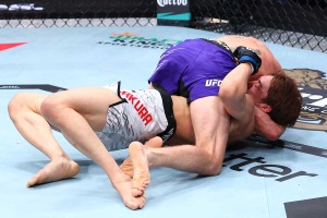 【UFC】朝倉海の2連敗に衝撃……「修羅いや、魔境だな」　RIZINファイターらが反応「押してたのにまじか」 画像