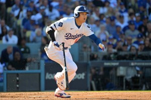 【MLB】大谷翔平、初回“技アリ”三塁打で電光石火の「先制点演出」　ベッツの適時打で生還 画像