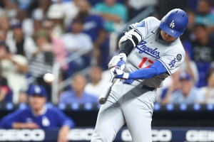 【MLB】大谷翔平、CY賞右腕シャーザーから会心の161キロ中前打　先頭打者で好機演出、二刀流で世界一に導くか 画像