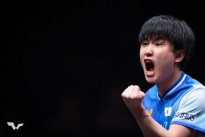 「ハリモトが“4度目の正直”」張本智和、悲願の初Vを大会公式が祝福　中国メディアも快挙を報道「五輪銀メダリストを撃破」【WTTファイナルズ香港】 画像