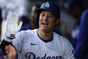 【MLB】大谷翔平、晩さん会で流暢な全文英語スピーチ披露「愛する妻、娘、そしてデコピンに感謝」　場内割れんばかりの拍手に 画像