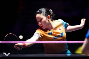張本美和、世界2位の王曼昱と激闘も2－4で敗れ決勝進出逃す　17歳が3位決定戦でサウスポー・蒯曼とメダル懸けて激突へ【ITTF-ATTUアジアカップ】 画像