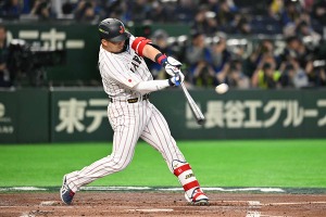 【WBC2026】初回3失点の悪夢から……鈴木誠也、逆方向へ“鮮やか”2ランで反撃の狼煙「日本がすぐさま点差を縮めた」 画像