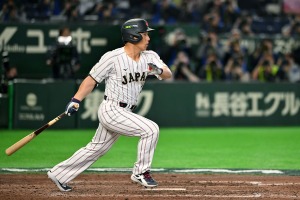 【WBC2026】これぞ4番、吉田正尚が値千金の「2点適時打」　侍ジャパンが終盤でついに勝ち越し　宿敵・韓国撃破なるか 画像