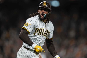 【WBC2026】“お～いお茶”拒否のソトが居ぬ間に……タティスJr.はちゃっかり商品アピール「オファーの電話待ってるよ」　大谷翔平の後釜狙う 画像