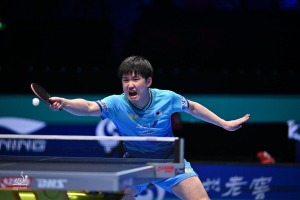 張本智和、難敵チウ・ダンとのフルゲーム激闘を制する　“0－2ビハインド”を逆転のエースがベスト8進出【ITTF男女ワールドカップ】 画像