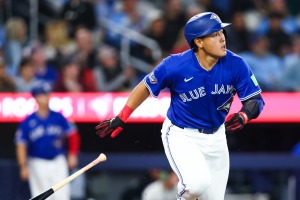 【MLB】「東京っぽい雰囲気」岡本和真、トロントでの新生活に満足　お気に入りの食事も明かす「サンドイッチと……」　公式サイトが特集 画像