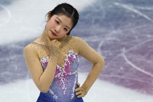 「もう天使だわ」18歳になった中井亜美、トレードマークの“首傾げポーズ”も披露……五輪祝賀会の様子を在籍校が公開【フィギュア】 画像