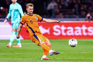 日本の対戦国に激震……オランダ代表DFデ・リフトが背中を手術、W杯メンバー入り絶望　トッテナムMFに続き痛手 画像