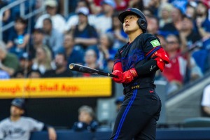 【MLB】奮闘する岡本和真、創設50年目で“球団新人史上2人目”の打撃成績　ビシェットに次ぐ「15本塁打＆42打点」 画像