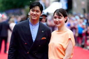 【MLB】大谷翔平、インスタに第2子誕生を英文で報告「無事に生まれてきてくれてありがとう」　水色のおくるみの写真をアップ 画像