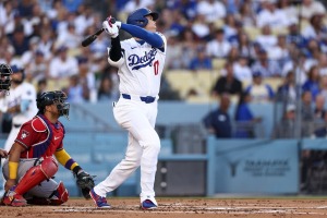 【MLB】「信じられない」大谷翔平、内角低めボール球を“左翼スタンドへ”今季21号アーチ　米記者驚愕の逆方向弾 画像