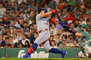 【MLB】“大谷翔平超え”を果たした岡本和真、ブ軍監督が称賛「大偉業だよ、本当に才能に溢れている」　日本選手1年目の最多本塁打を更新 画像