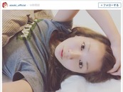 元シンクロ・青木愛、ベッドの中ですっぴん披露 画像