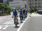 【山口和幸の茶輪記】自転車専用通行帯と自転車ナビラインの違いが分かる？ 画像