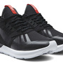 「Tubular Runner Reflective Heather Pack」（1万3,200円）