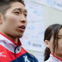 萩野公介（左）と内田美希（2016年5月16日、リオ五輪代表選手壮行会）