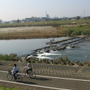 入間川に沿って延びる自転車道。荒川自転車道と同様、こちらもよく整備されている