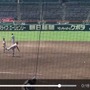 横浜高校の藤平尚真投手、甲子園のマウンドを確かめる投球練習