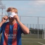 メッシらFCバルセロナの選手がブラインドサッカーに挑戦