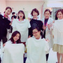 吉田羊オリジナルTシャツを持ったチームレディダヴィ集合写真