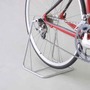 箕浦から、自転車用ディスプレイスタンド「DS-70」が発売された。ディレイラー調整がしやすく、シンプルなデザインを採用。
