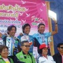 　2年連続でツール・ド・フランス出場が期待されている沖縄県石垣市出身のプロロードレーサー新城幸也（25＝Bboxブイグテレコム）は、シーズン直前のトレーニングとして滞在していたタイで2月7日に行われたキングカップに参加して今季初優勝した。2位はかつてのチームメ