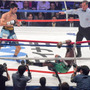 WBA世界ミドル級王座決定戦、村田諒太の攻撃にスリップするアッサン・エンダム（2017年5月20日）