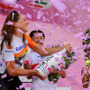 萩原麻由子がジロローザ第3ステージで3位　表彰台に登壇