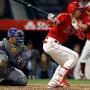 二塁への内野安打を放ったエンゼルス・大谷翔平【写真：AP】