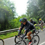 ツール・ド・フランス第19ステージ、雨の中を走行する新城幸也