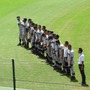 金足農に逆転負けした横浜の選手たち、試合後応援席に挨拶