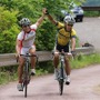 　日本学生自転車競技連盟が主催する全日本学生選手権個人ロードレース大会が、6月18・19日に長野県木曽郡木祖村の奥木曽湖特設コースで行われ、男子は山本元喜（鹿屋体育大）、女子は田中まい（日本体育大）が初優勝した。