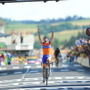 　ツール・ド・フランスは7月10日、イソワール～サンフルール間の208kmで第9ステージがラボバンクのルイスレオン・サンチェス（27＝スペイン）がトーマ・ボクレール（32＝フランス、ヨーロッパカー）らを制してステージ優勝した。