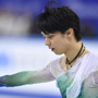 羽生結弦の背中に見える「謎の棒」…正体はラケット？はたまた魔法のステッキ？