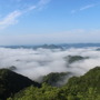 岩場の展望台から雲海の景色その1。